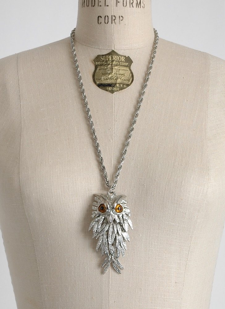 1960s 70s silver-tone owl necklace