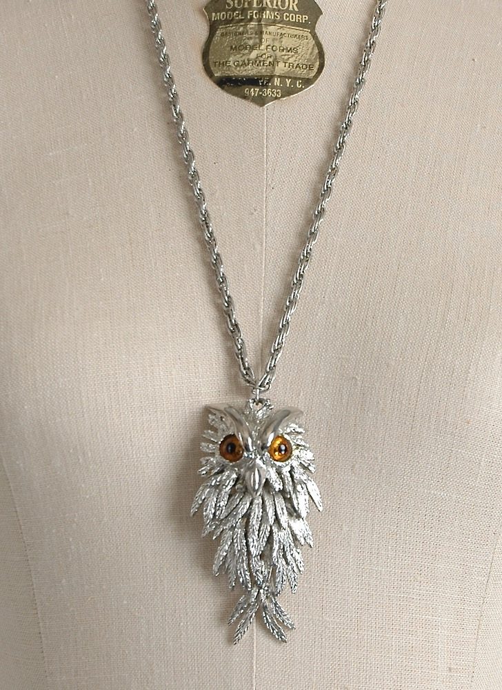 1960s 70s silver-tone owl necklace