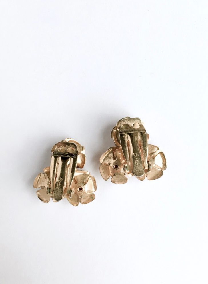 cute vintage Coro gold rose earrings